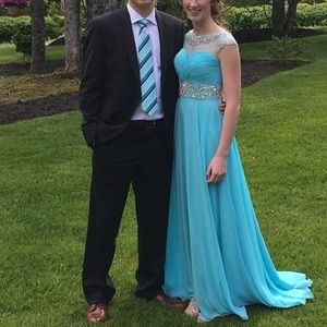 Prom dress - Tony Bowls 💙